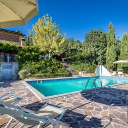 House with pool for sale near San Gimignano (37)