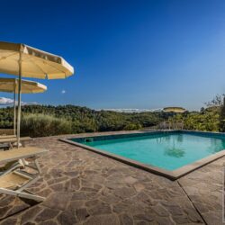 House with pool for sale near San Gimignano (38)