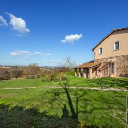 Beautiful Umbrian Farmhouse for sale (13)