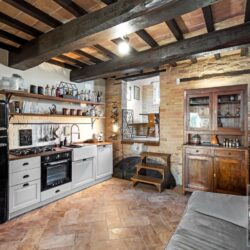 Beautiful Umbrian Farmhouse for sale (44)