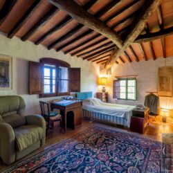 Tuscan farmhouse and annex for sale near Cerbaia (12)