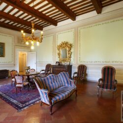 A wonderful historic villa for sale near Cortona Tuscany (39)-1200