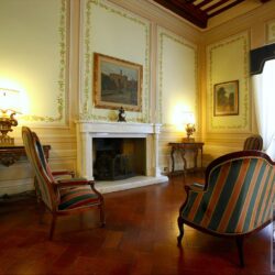 A wonderful historic villa for sale near Cortona Tuscany (40)-1200