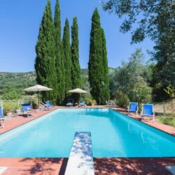 A wonderful house for sale with pool near Cortona in Tuscany (16)