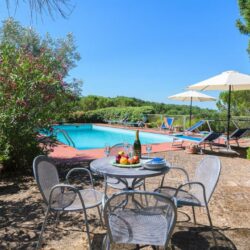 A wonderful house for sale with pool near Cortona in Tuscany (28)