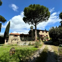 Ancient villa for sale near Cortona Tuscany (2)