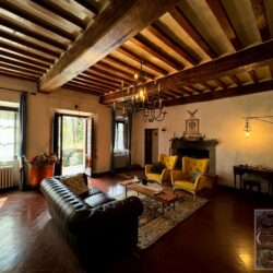 Ancient villa for sale near Cortona Tuscany (24)