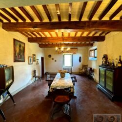 Ancient villa for sale near Cortona Tuscany (29)