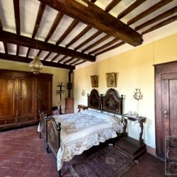 Ancient villa for sale near Cortona Tuscany (41)