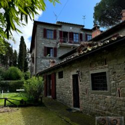 Ancient villa for sale near Cortona Tuscany (6)