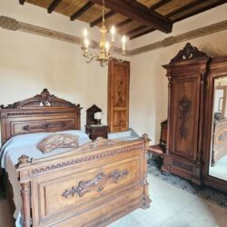 Apartment with Rare Terrace in San Gimignano (4)