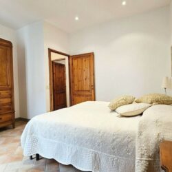 Apartment with Rare Terrace in San Gimignano (5)