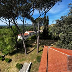 Elegant villa with terraces for sale near Pisa Tuscany (1)