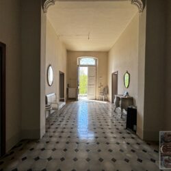 Elegant villa with terraces for sale near Pisa Tuscany (18)