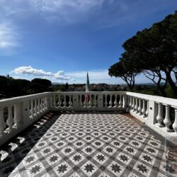 Elegant villa with terraces for sale near Pisa Tuscany (3)