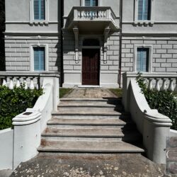 Elegant villa with terraces for sale near Pisa Tuscany (37)