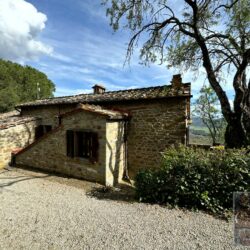 Stone house with Pool for sale near Cortona Tuscany (2)