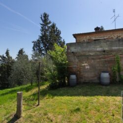 Tuscan detached house for sale SInalunga Tuscany (26)