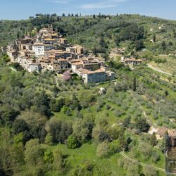 Tuscan detached house for sale SInalunga Tuscany (35)